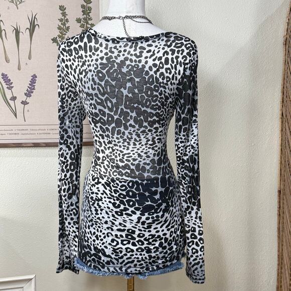 Vintage 90s Y2k Black White Leopard Sheer Long Sleeve Top Gyaru Trashy Bimbo M - Picture 3 of 8